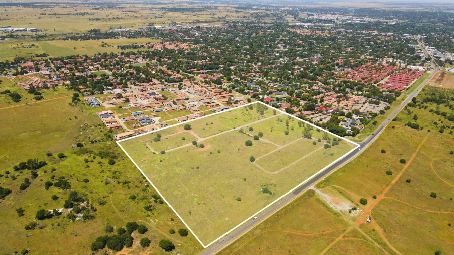 0 Bedroom Property for Sale in Flamwood North West